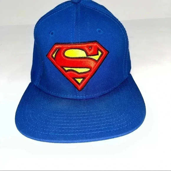 Superman Snap Back Cap - Picture 1 of 3